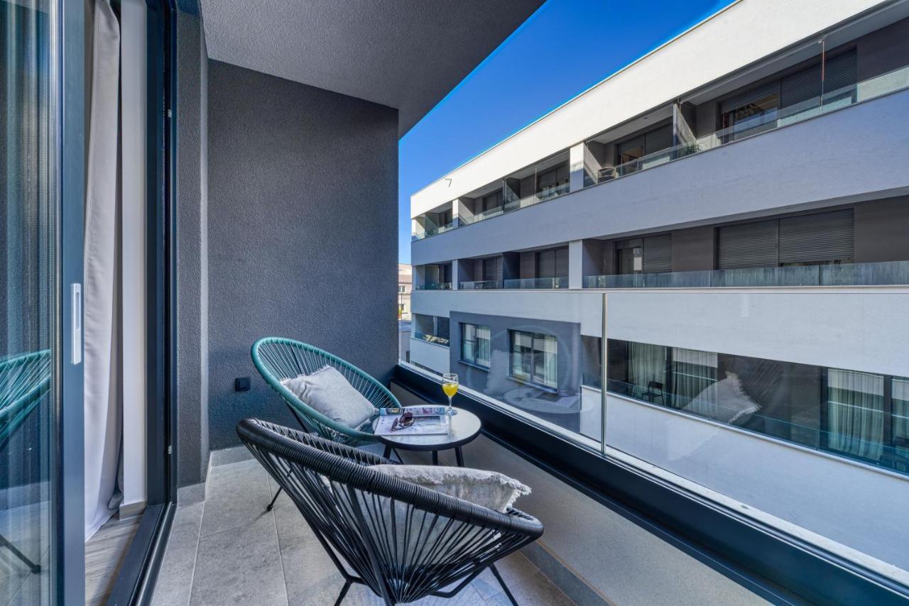 Apartament Hica *